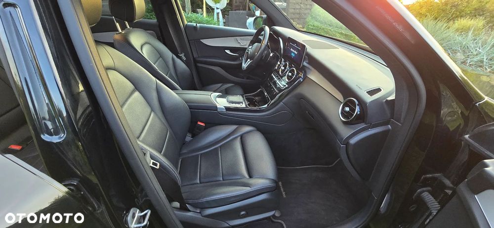 Mercedes-Benz GLC 300 4-Matic - 27
