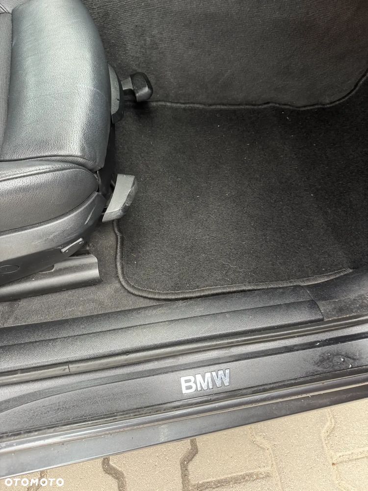 BMW Seria 3 ver-320i - 11