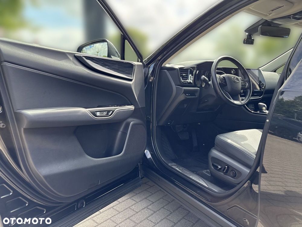 Lexus NX 350h Business AWD - 9