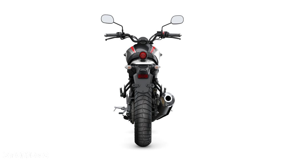 Yamaha XSR - 8