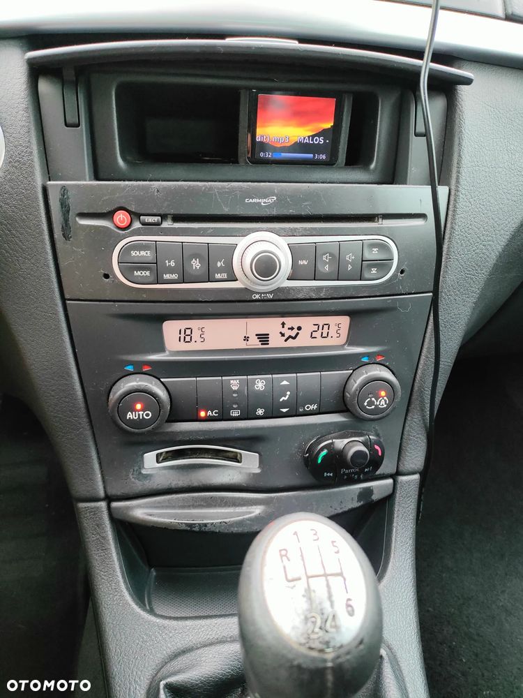 Renault Laguna 1.9 dCi Confort Dynamique - 20