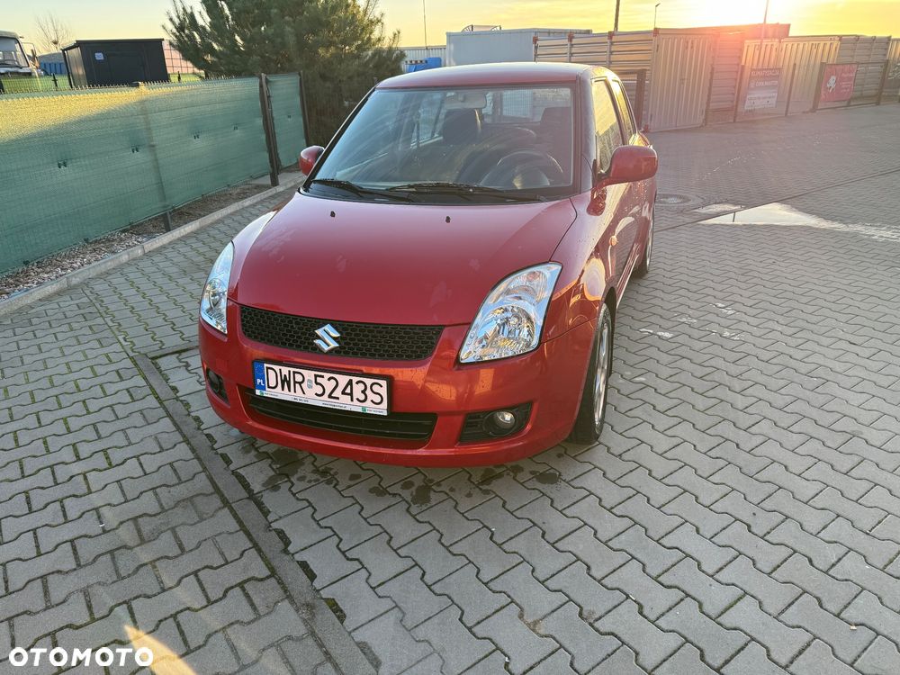 Suzuki Swift - 1