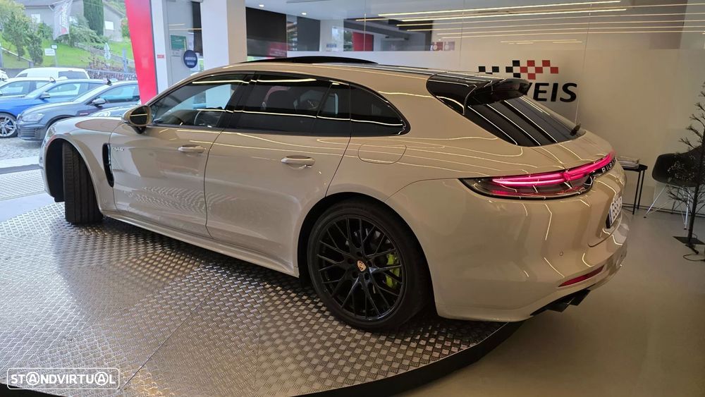 Porsche Panamera Sport Turismo 4S E-Hybrid - 23