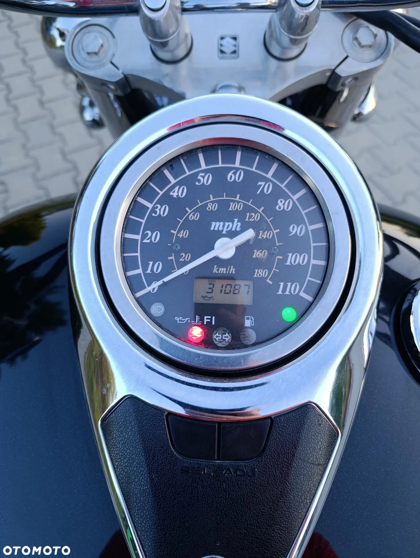 Suzuki Boulevard - 12