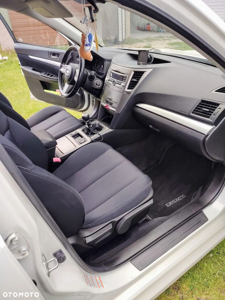 Subaru Legacy 2.0D Sport - 14