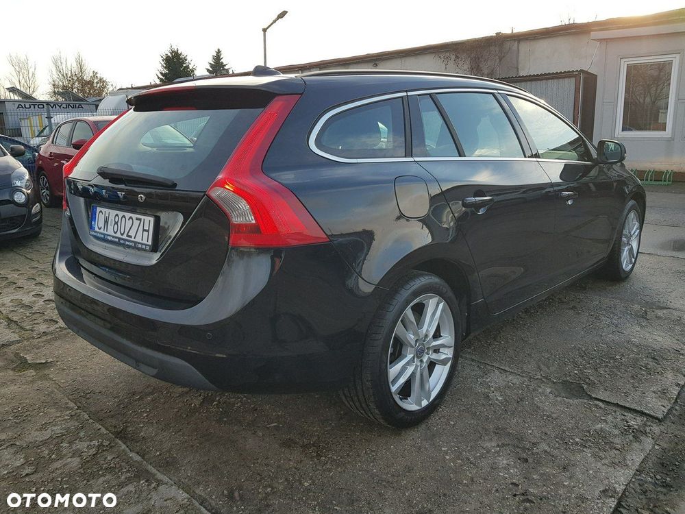 Volvo V60 D4 Momentum - 5