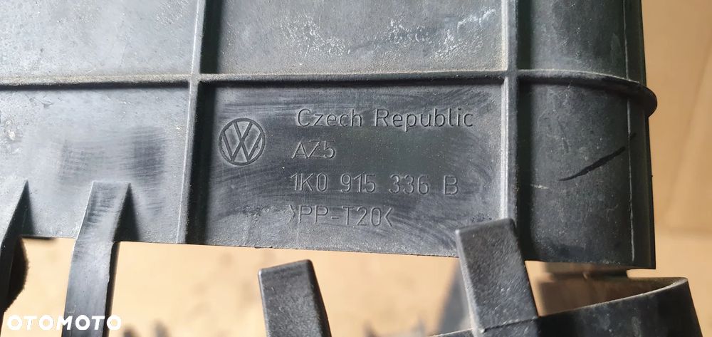 Obudowa podstawa akumulatora VW Passat B6 1K0915443A 1K0915333C 1K0915335C 1K0915336B - 8