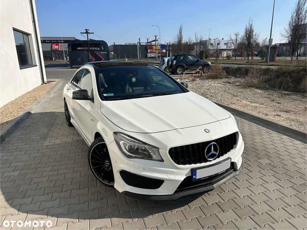 Mercedes-Benz CLA 45 AMG 4-Matic - 2