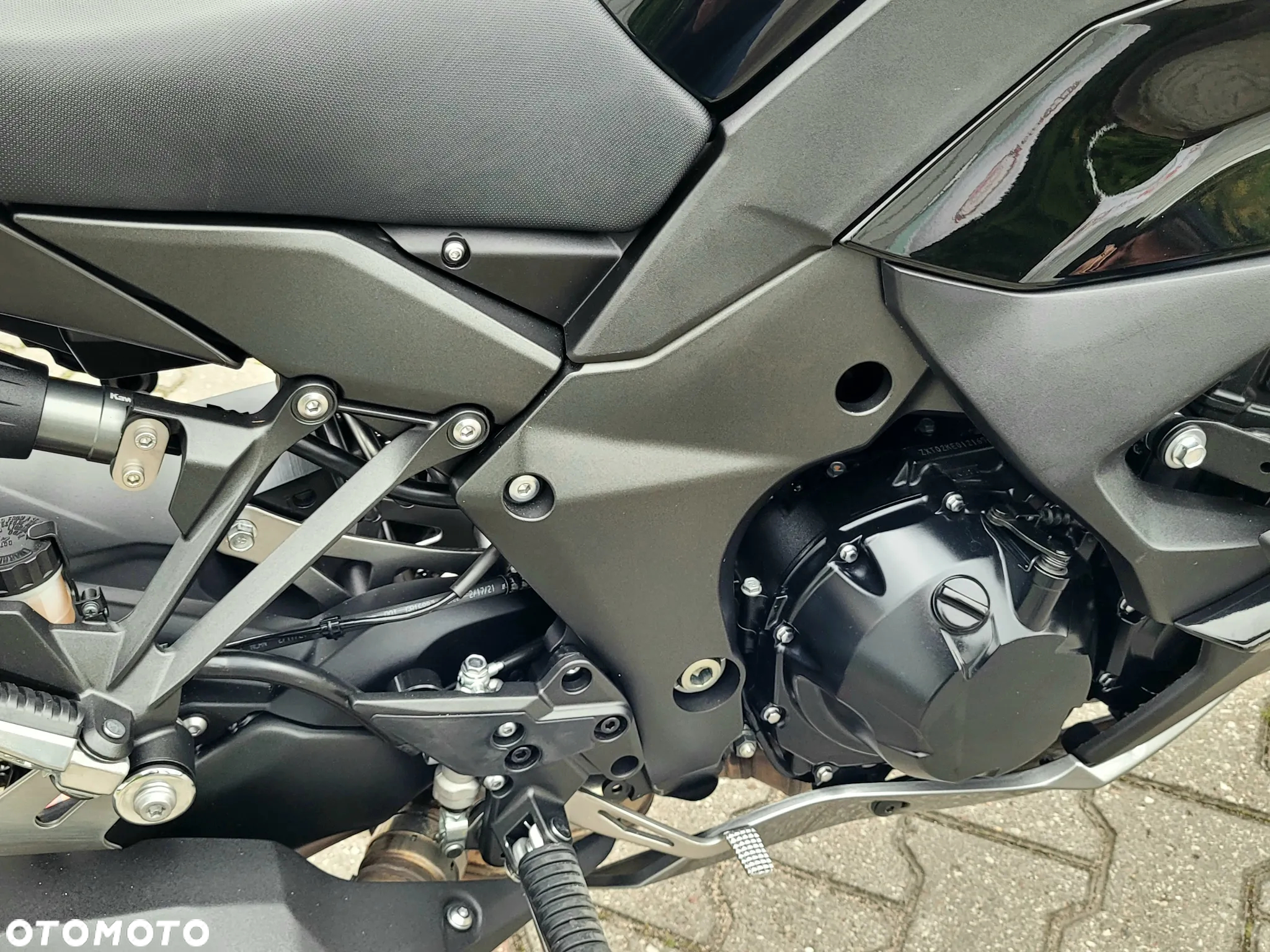Kawasaki Ninja 1000 SX - 16