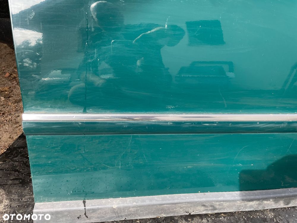 vw passat b5 fl  kombi drzwi  prawe  tył kompletne zielone LB6G z listwa chrom lub zwykła - 15