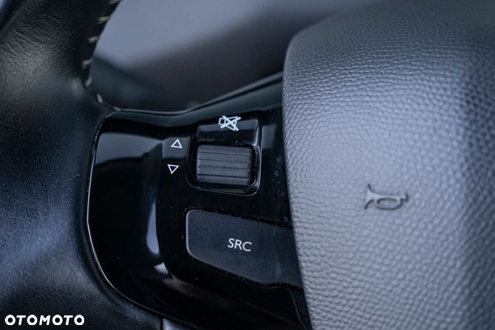 Peugeot 308 1.2 PureTech GPF Active S&S - 9