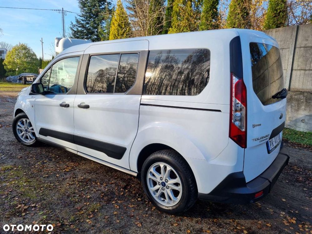 Ford Tourneo Connect Grand - 37