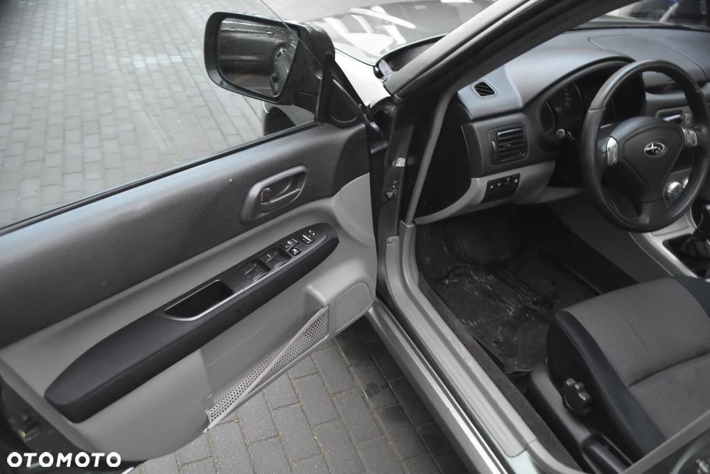 Subaru Forester 2.0X Plus - 20