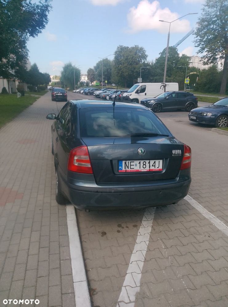 Skoda Octavia 1.6 Tour - 3