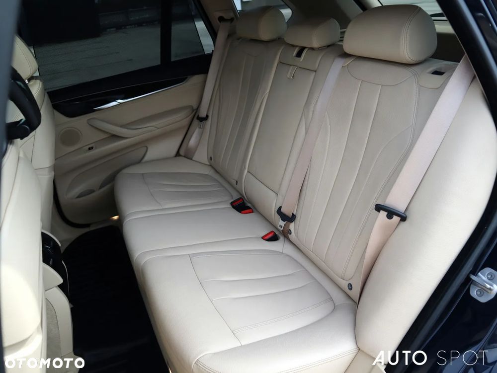 BMW X5 xDrive25d - 39