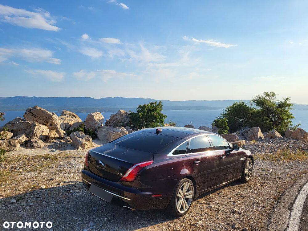Jaguar XJ 3.0 T LWB Portfolio - 4