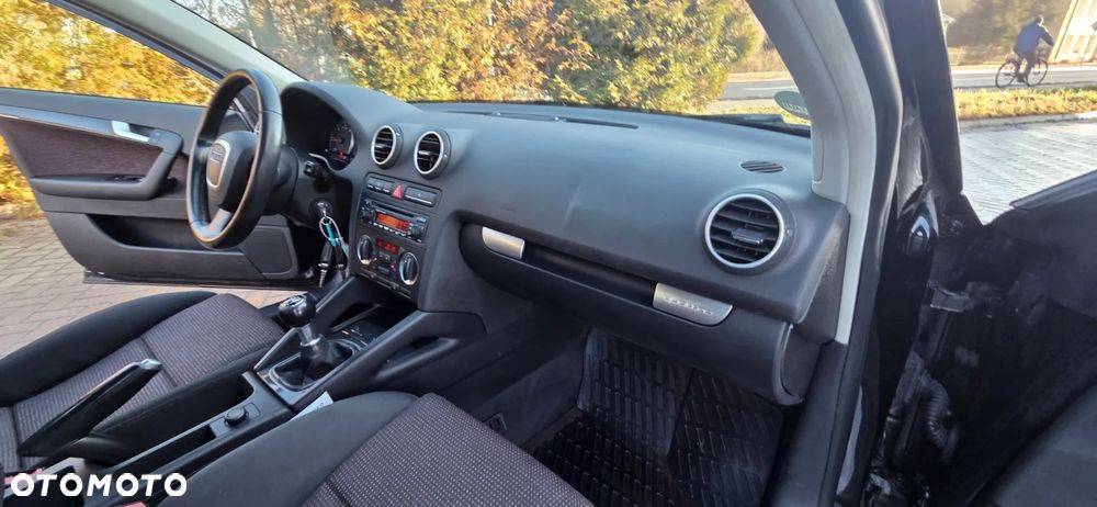 Audi A3 Sportback 2.0 TDI DPF Quattro Attraction - 36