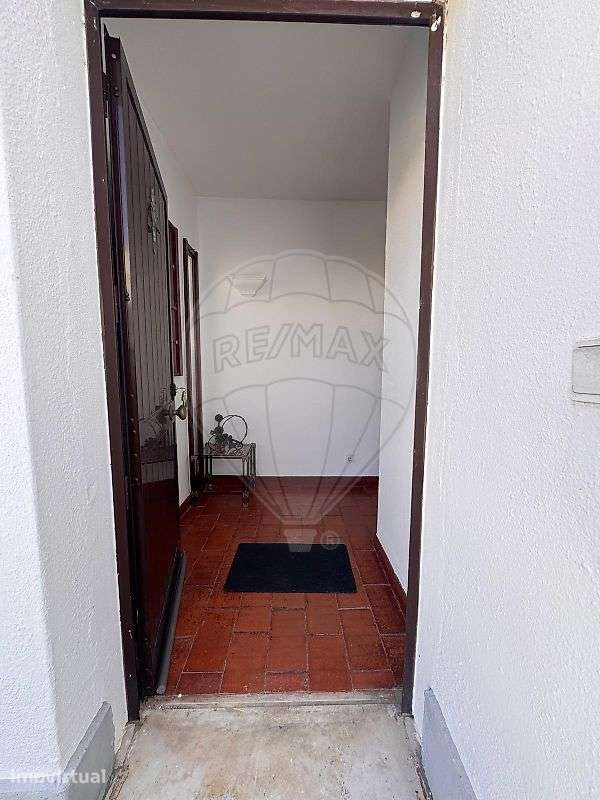 Apartamento T1 para arrendamento - Grande imagem: 2/18
