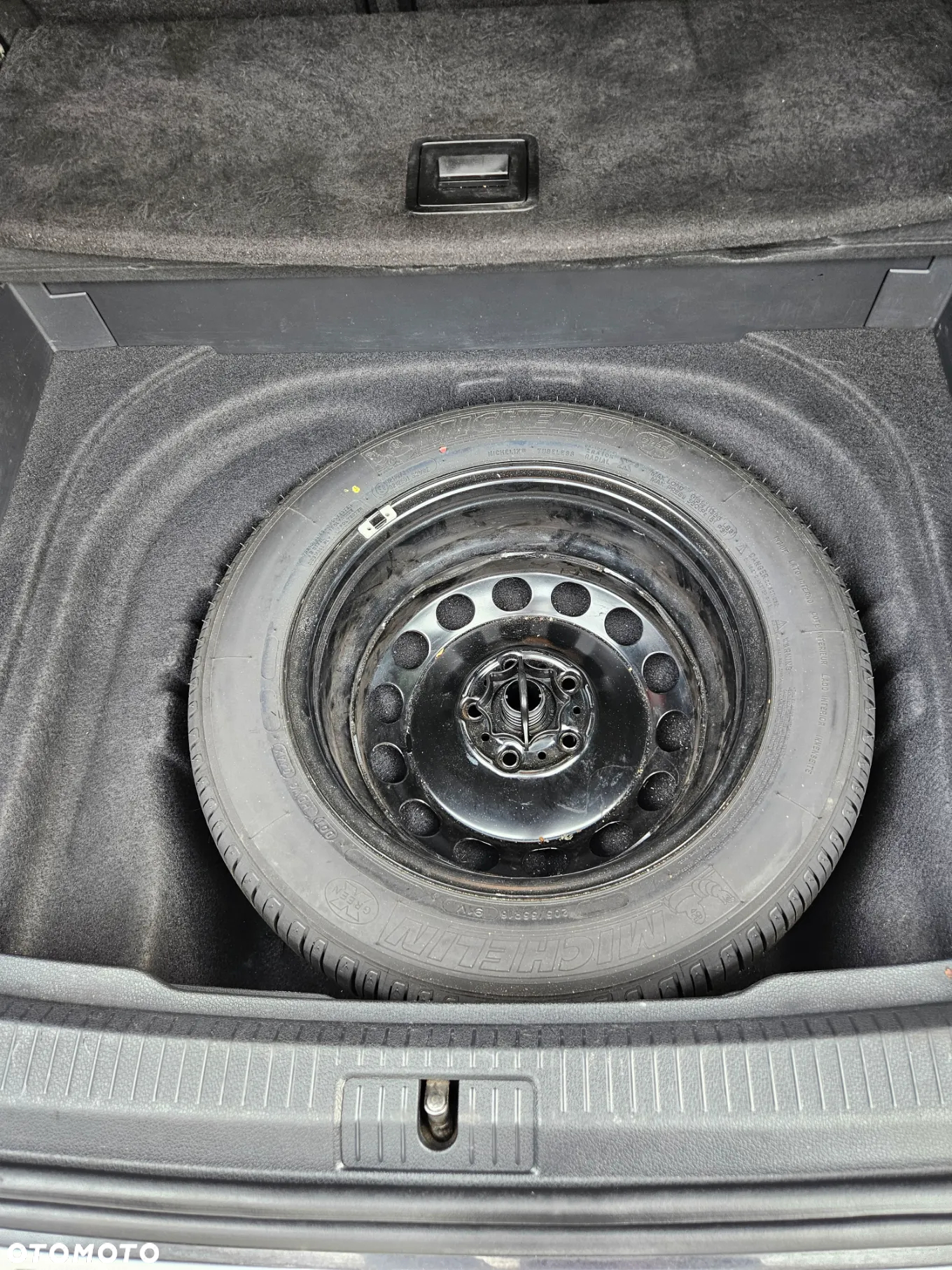 Volkswagen Golf - 27