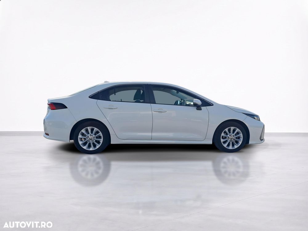 Toyota Corolla - 7
