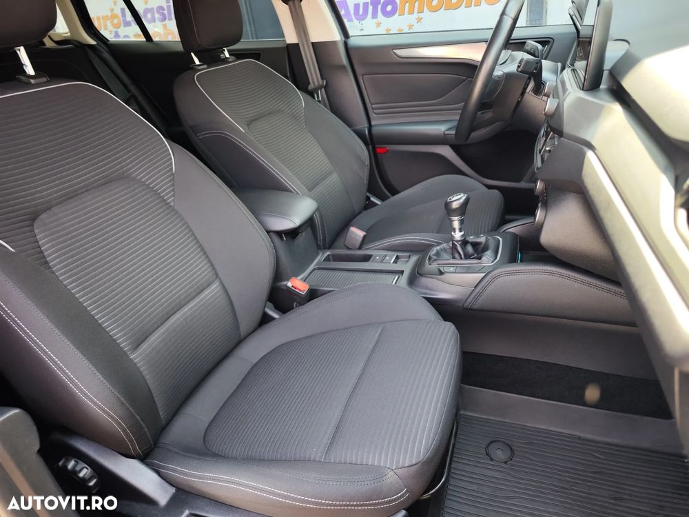 Ford Focus 2.0 EcoBlue Titanium - 13