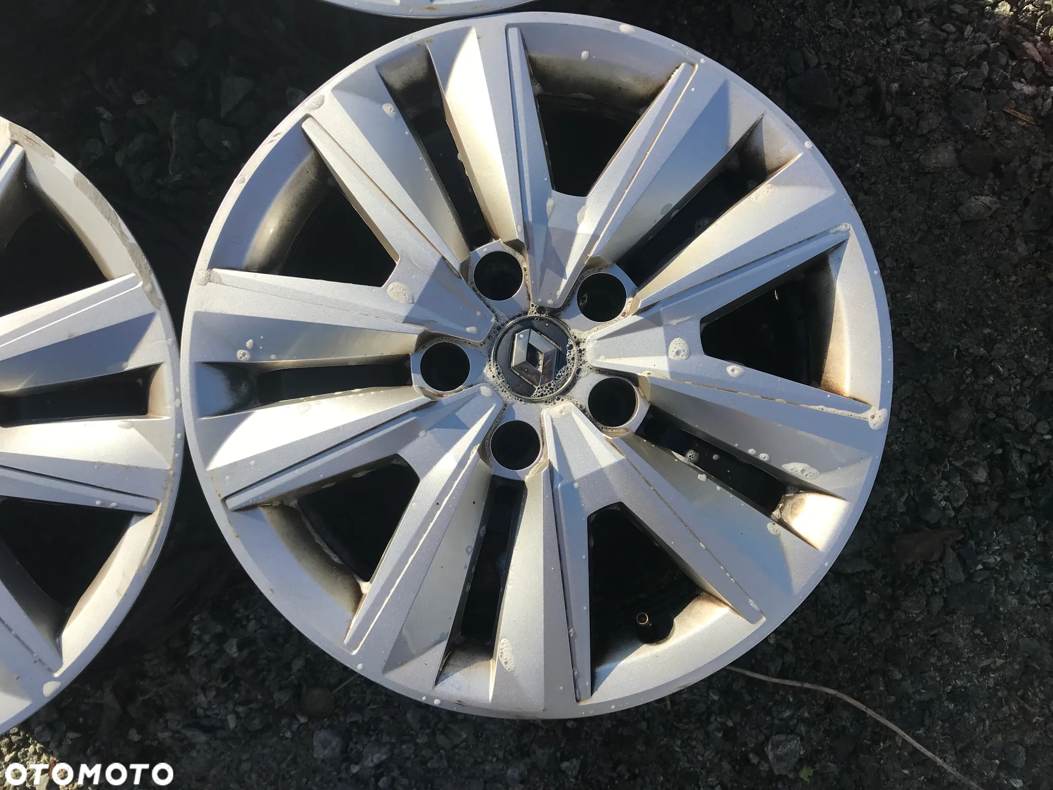 Felgi stalowe z kołpakami Renault Megane IV - 3