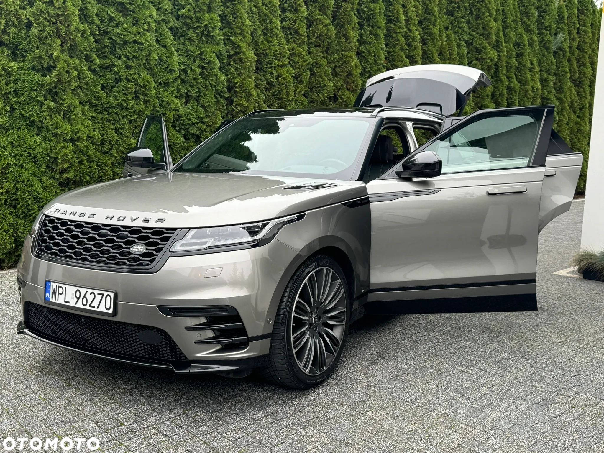 Land Rover Range Rover Velar 3.0d R-Dynamic - 13