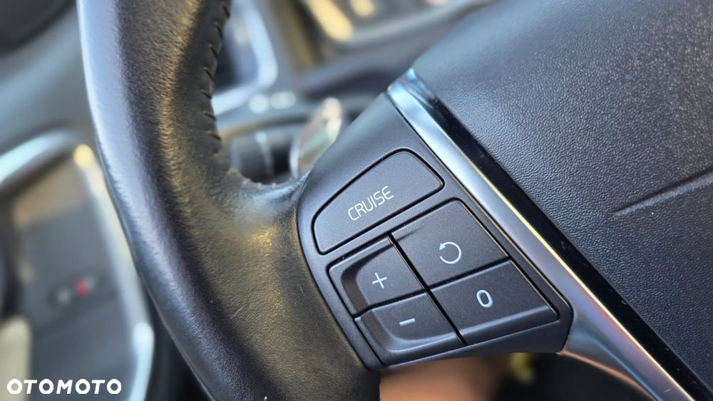 Volvo S60 T5 Drive-E Dynamic Edition (Momentum) - 19