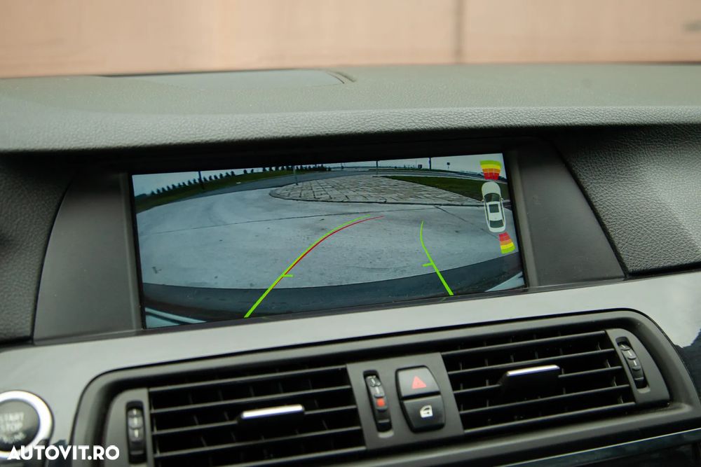 BMW Seria 5 520d Aut. - 9