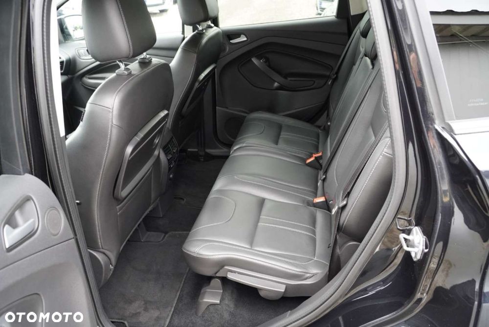 Ford Kuga 2.0 TDCi 2x4 ST-Line - 8