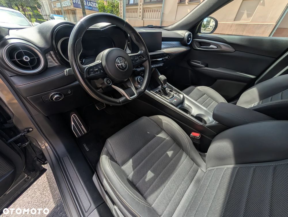Alfa Romeo Tonale 1.5 T4 GSE mHEV TI DCT - 19