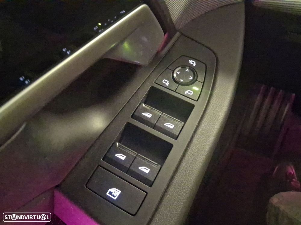 BMW 530 e Pack Desportivo M - 19