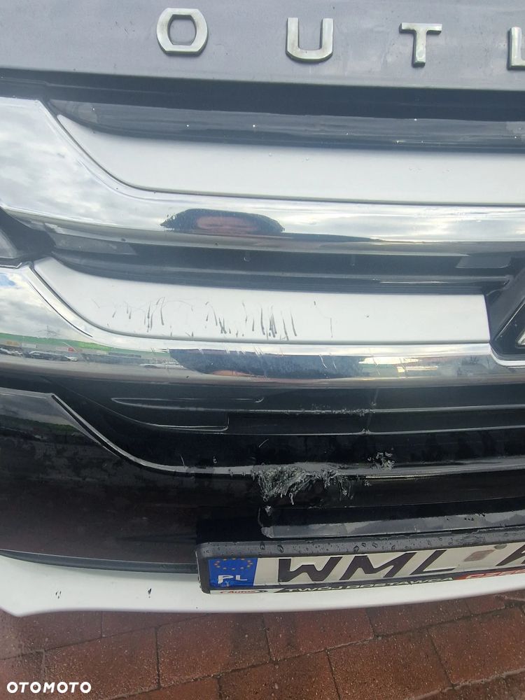 Mitsubishi Outlander 2.0 Intense + 2WD - 17