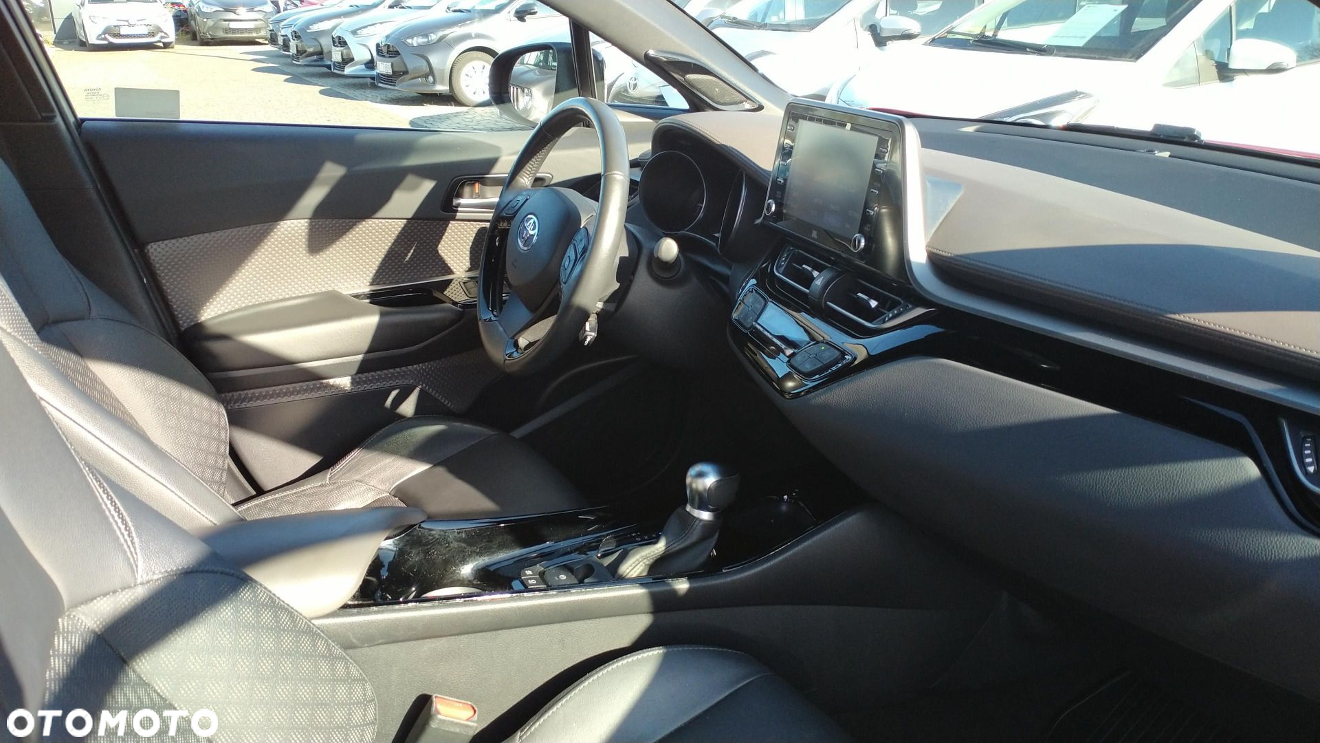 Toyota C-HR - 8