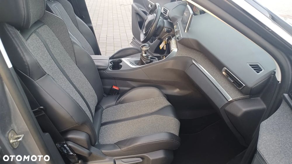 Peugeot 3008 1.6 HDi Access - 12