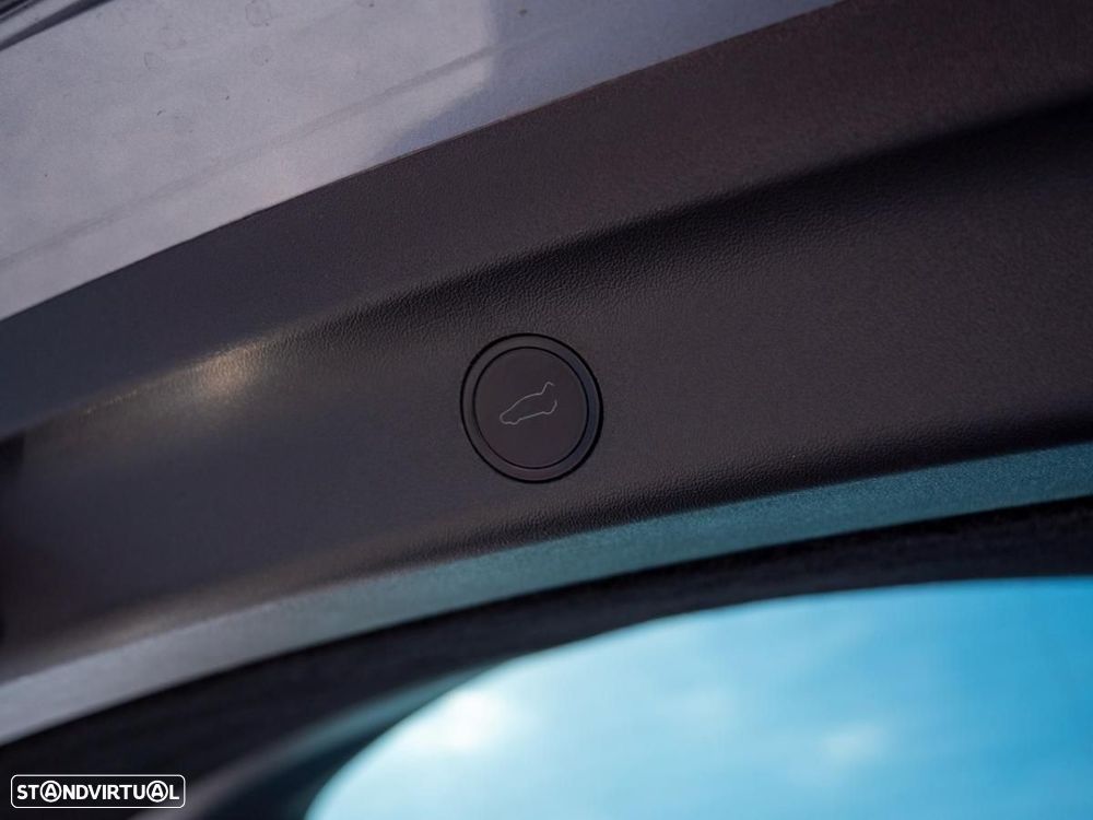 Tesla Model Y Standard - 16