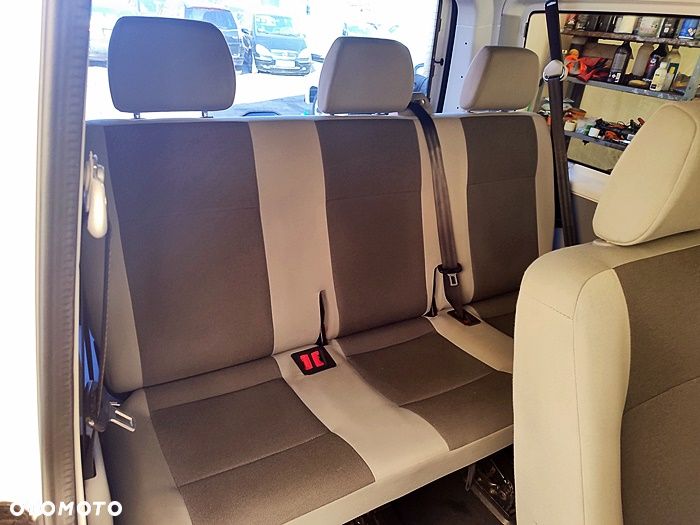 Volkswagen Caravelle - 35