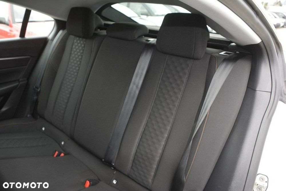 Peugeot 508 BlueHDi 130 EAT8 Allure - 30
