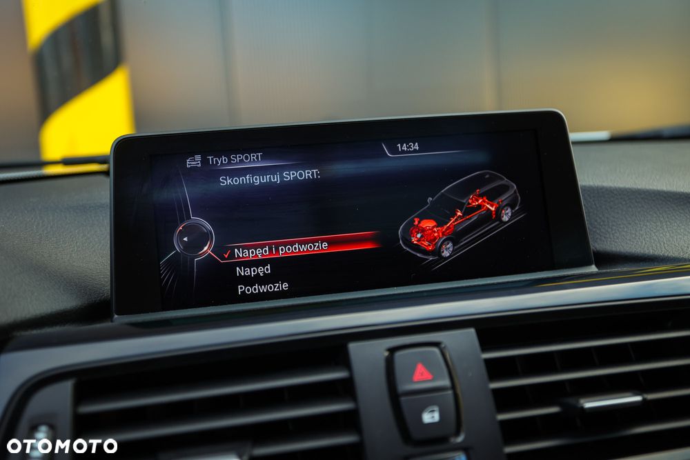 BMW Seria 3 320d Efficient Dynamics Edition Sport Line - 36