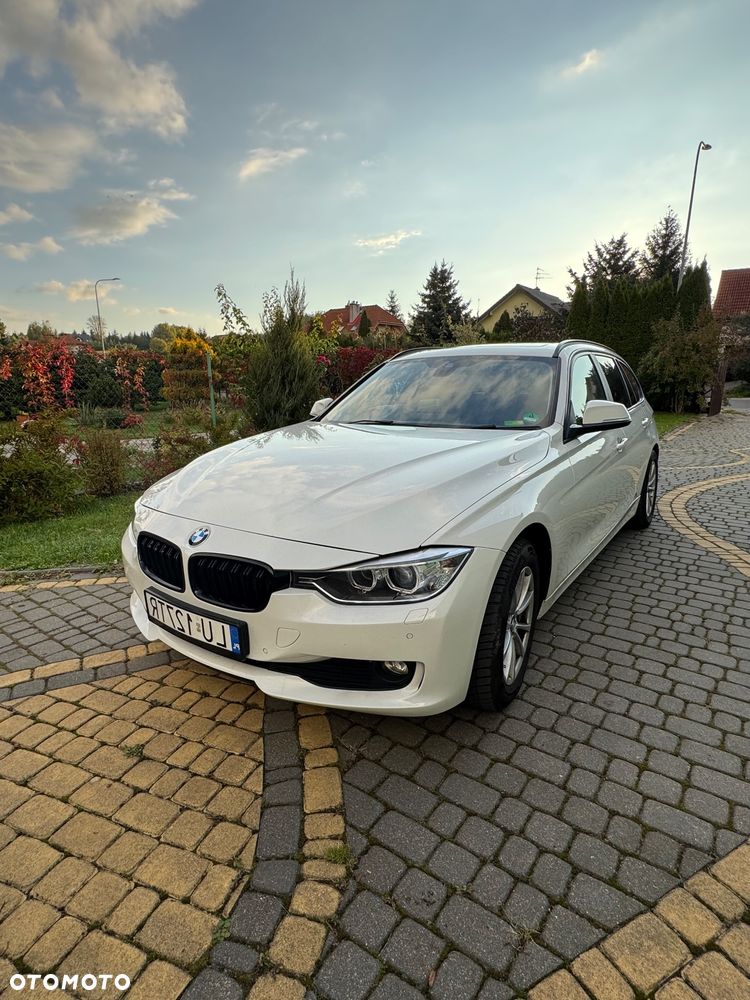 BMW Seria 3 320d - 5