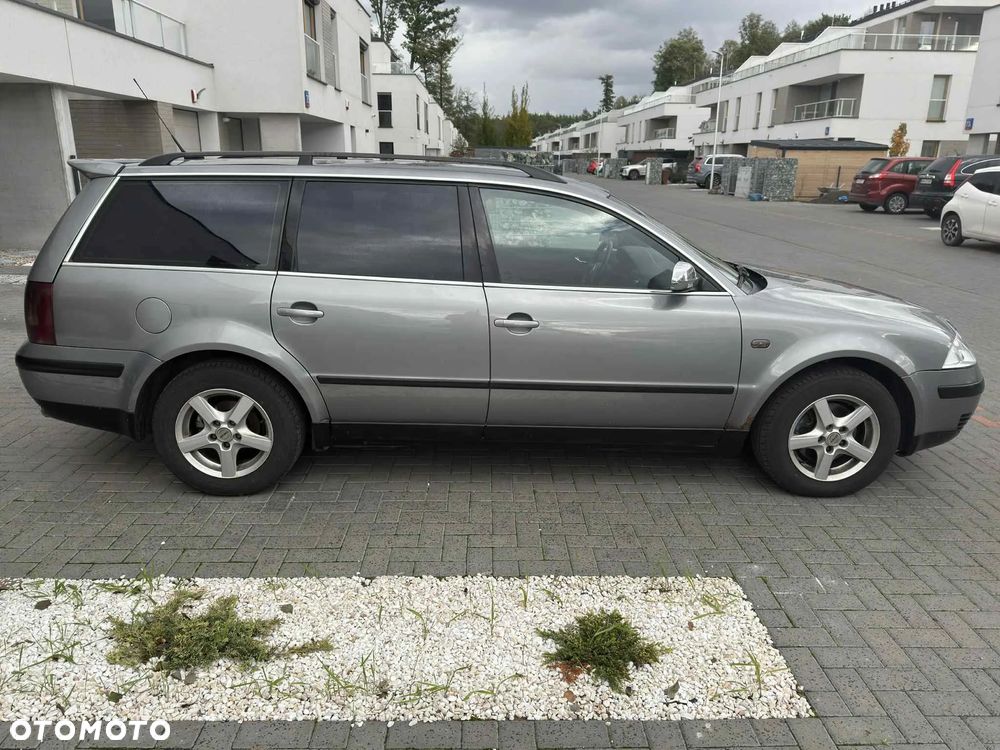 Volkswagen Passat 1.9 TDI Basis - 6