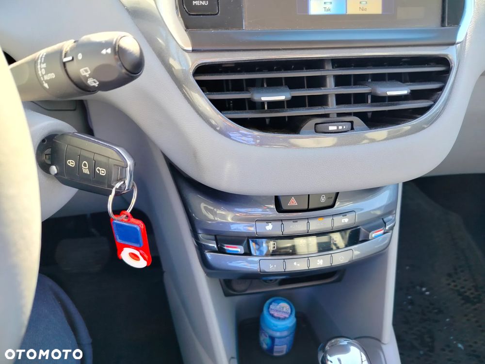 Peugeot 208 1.6 VTi Allure - 13