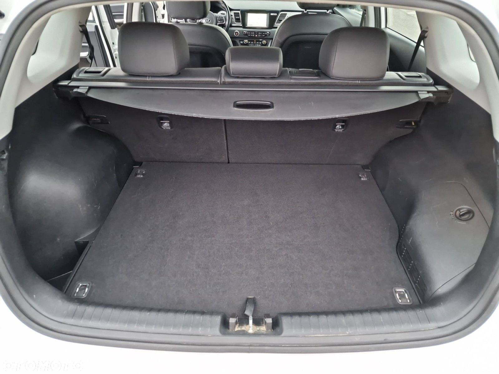 Kia Niro 1.6 GDI Plug-in Hybrid L - 17