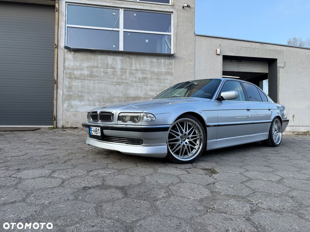 BMW Seria 7 740i - 2