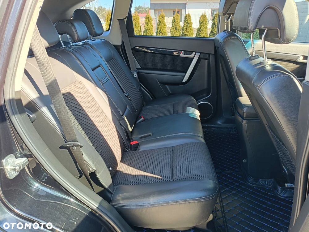 Chevrolet Captiva - 17