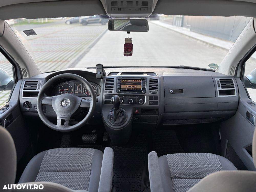 Volkswagen Caravelle - 3
