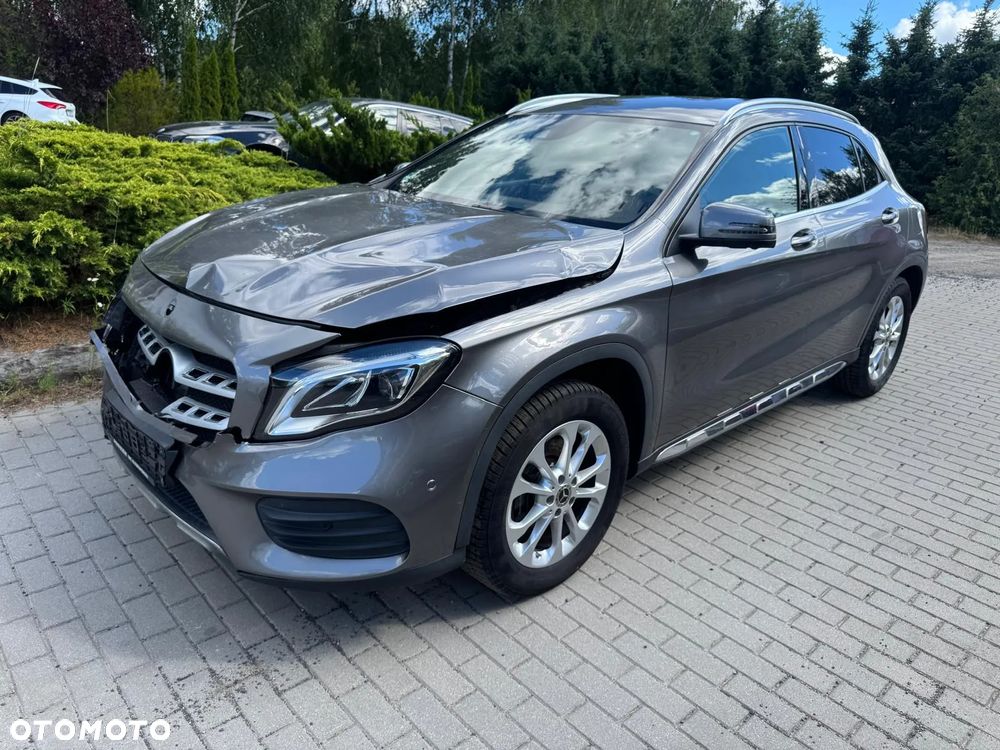 Mercedes-Benz GLA 250 4-Matic AMG Line - 1