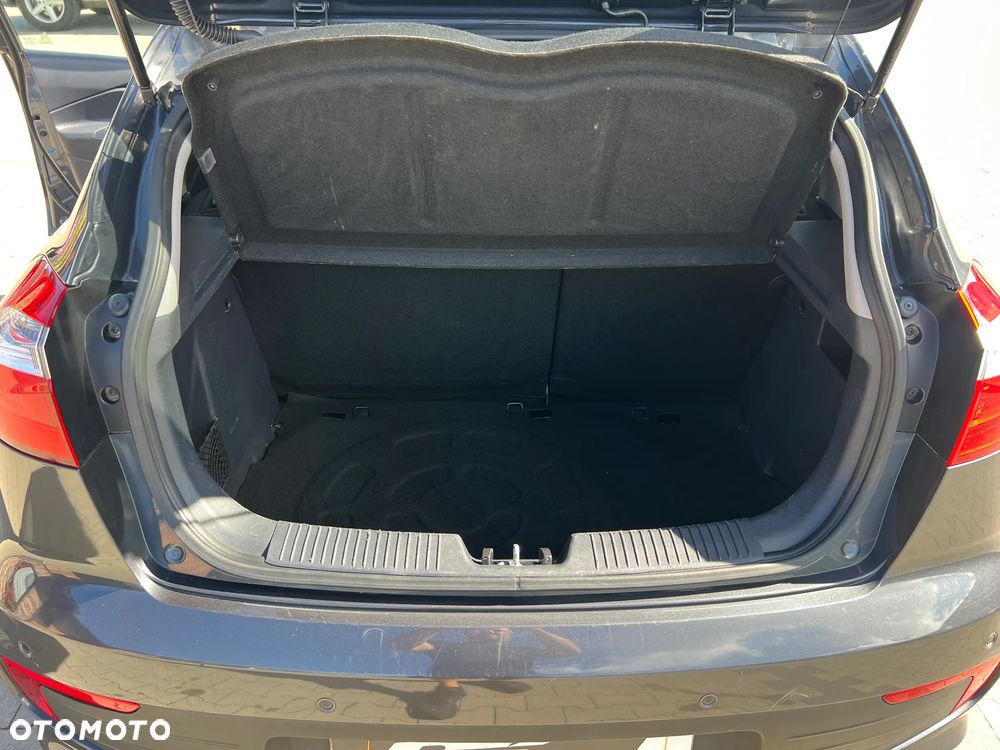 Kia Rio 1.2 Sensation - 11