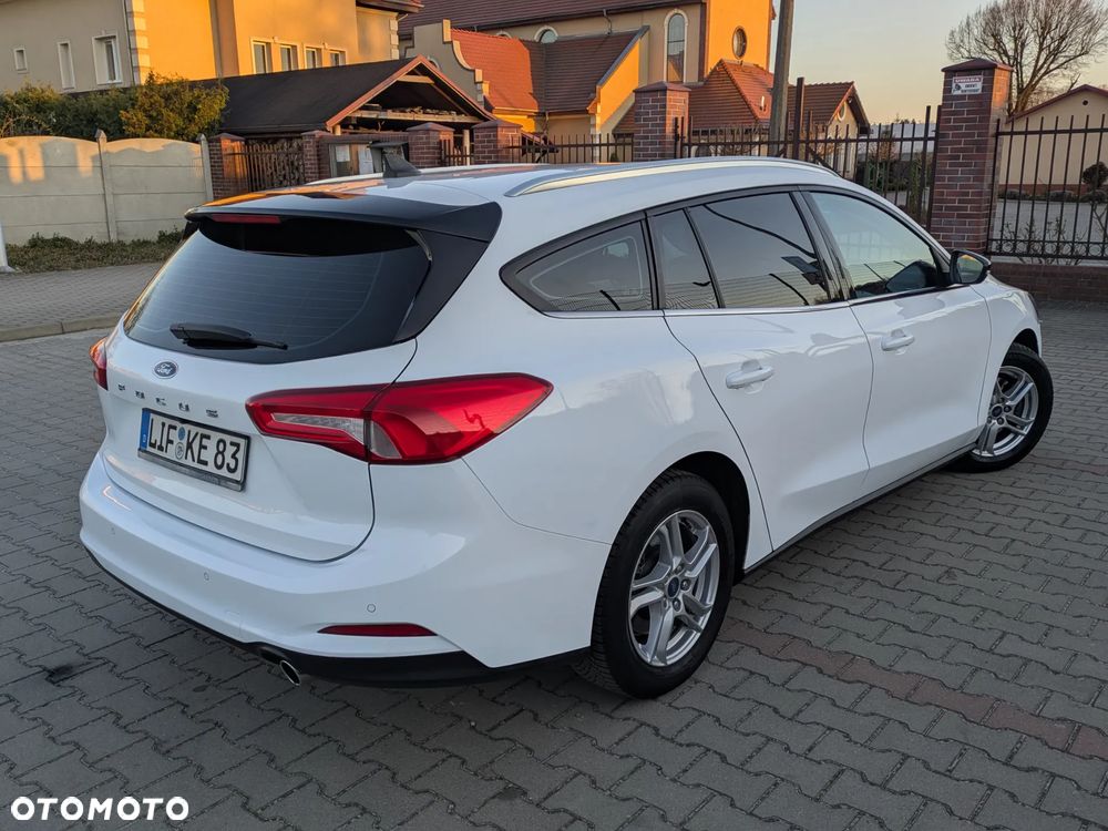 Ford Focus 1.5 EcoBlue Start-Stopp-System COOL&CONNECT - 4