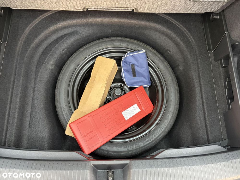 Volkswagen Golf 2.0 TDI Life - 16